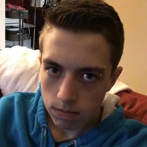 Meet your Posher, Avery